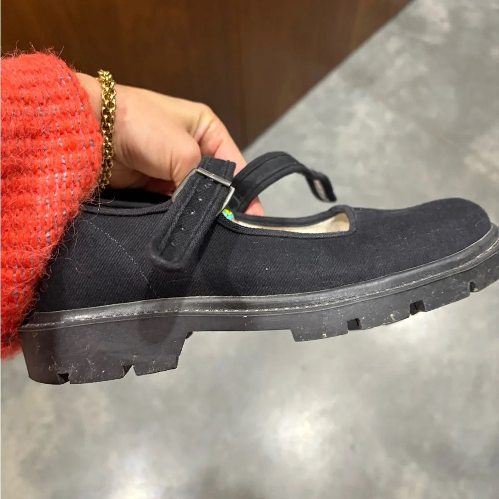 Small Lot Co Lug Sole Black Canvas Classic Mary Jane Janes Shoes! Size 37 - Picture 2 of 4